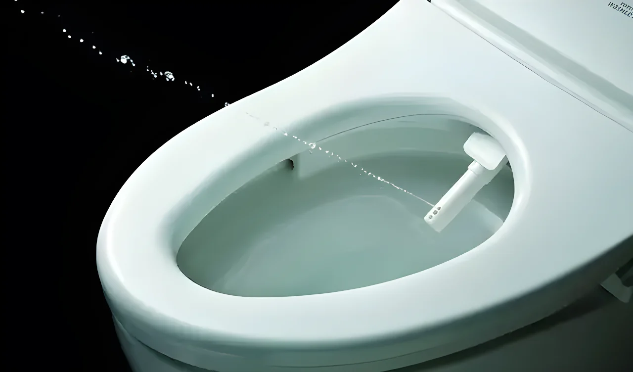 Japoński Washlet wypuszcza strumień pod ciśnieniem, aby umyć użytkownika. Fot. EITB