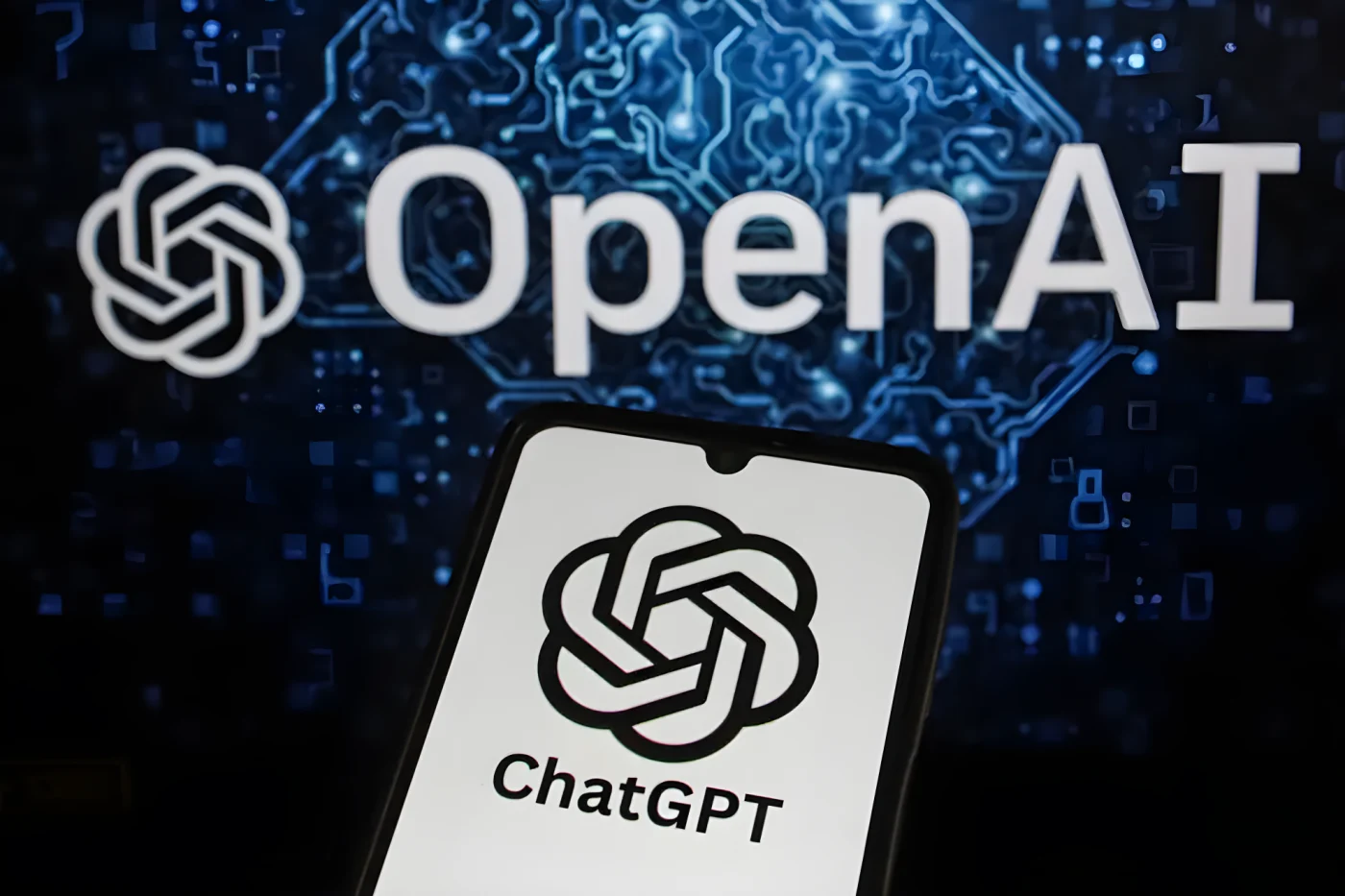 Każdy członek grupy miałby otrzymać udziały w OpenAI lub ich równowartość w gotówce w zależności od tego, ile tokenów wygenerował za pośrednictwem ChatGPT. Źródło: Shutterstock.