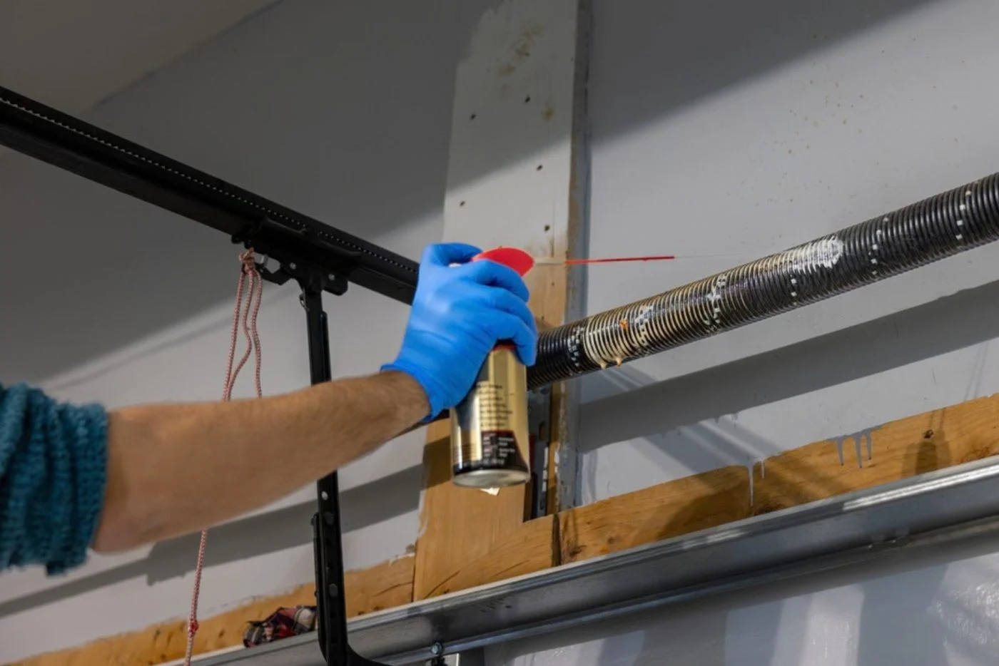 Znajduje się w 8 na 10 garaży w USA, ale WD-40 nigdy nie miał być smarem